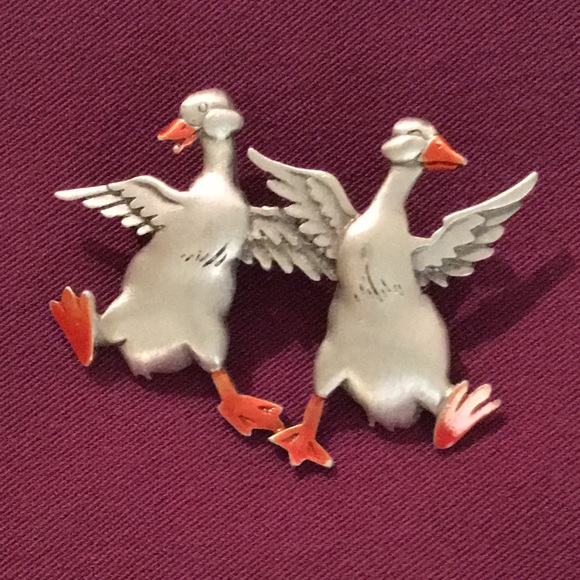 JJ Jewelry - Dancing Geese Pin
